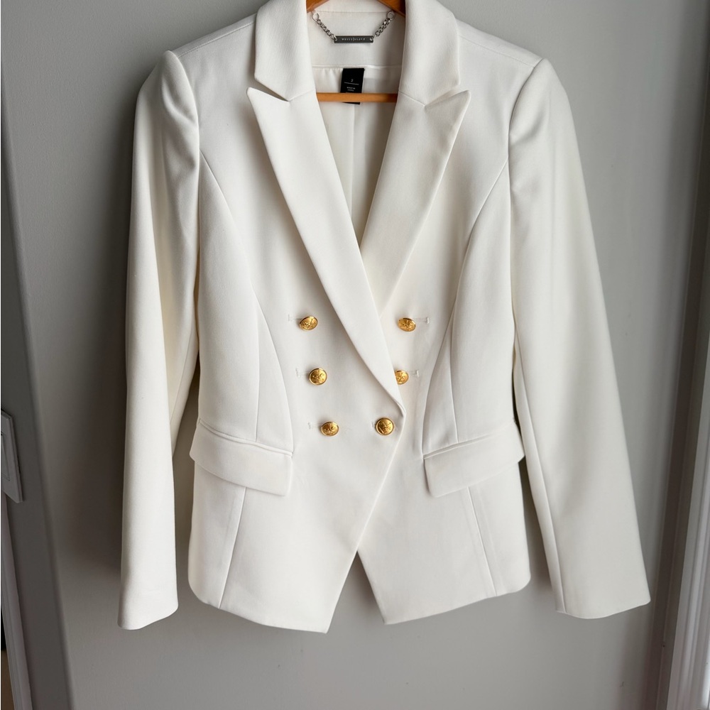 Veronica Beard-esque White House Black Market Ivory Blazer with Gold Buttons